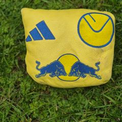 Leeds United putter headcover