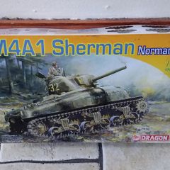 Dragon : M4A1 Sherman " Normandy " : 1:72 Scale :