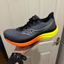 Saucony Triumph 23 UK8.5 Mens Image 2