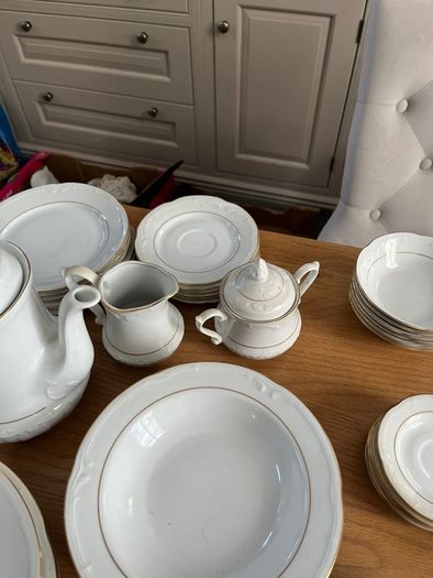 Dinner & tea set