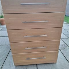 chest of drawers