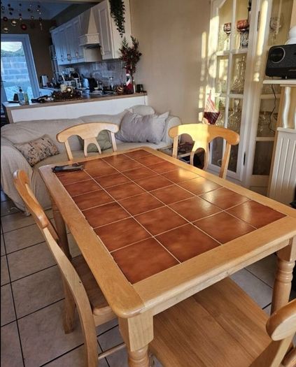 Vintage style dining table - no chairs