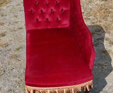 Victorian-style red velvet chaise lounge