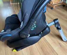 Car Seat + EasyFix ISOFIX Base