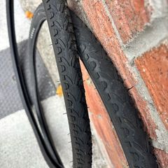 Road bike tyres