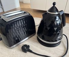 kettle and toaster