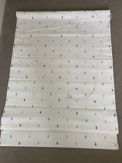 Roman Blind with teardrop pattern