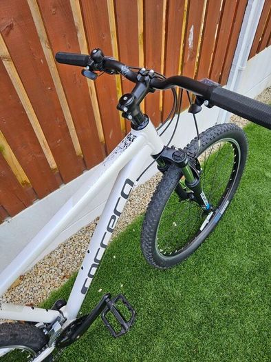 Carrera Valour 27.5 Mountain Bike L Frame Like New