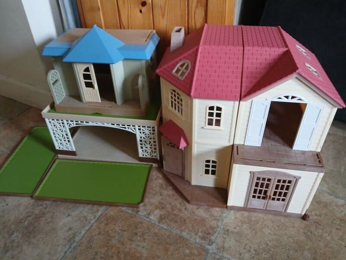 Sylvanian Family Home