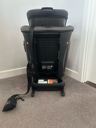 Joie Bold Car Seat 9kg  to36kg 1  ISOFIX & Top Tether