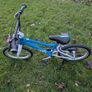 Woom 3 with kickstand, great condition Image 5