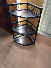 3 shelved corner unit