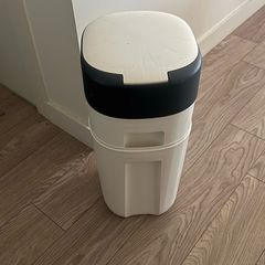 nappy bin