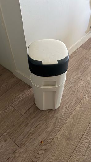 nappy bin