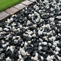 (8) Bags Of Decorative Stone