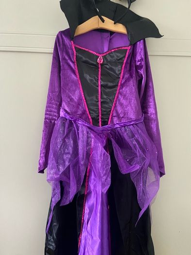 Fairytale Queen halloween costume6-8 years