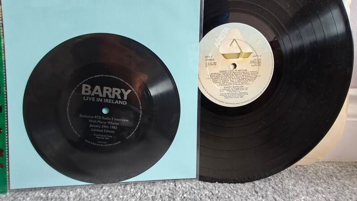 LP Vinyl Record - Barry Manilow - Live in Britain - promo Irish  Pressing with Flexi Disc Radio 2