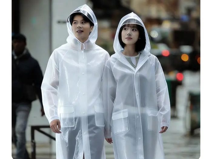 Raincoat for adult