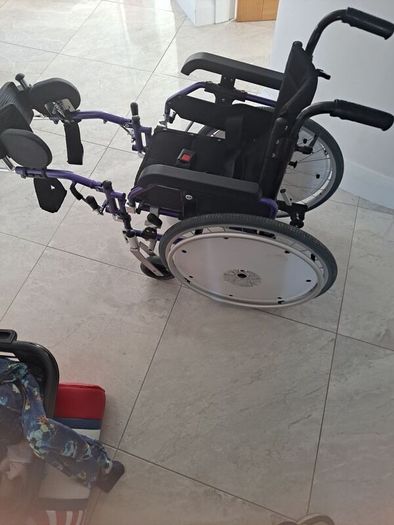 Pediatric wheelchair