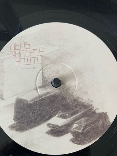 dEUS - Vantage Point