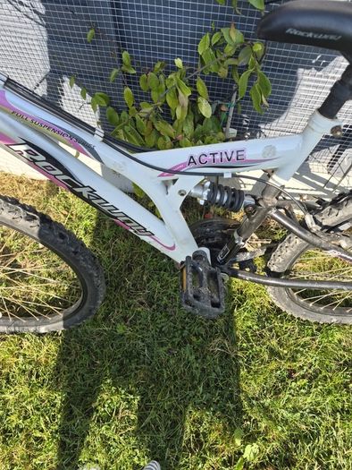 Girls bike