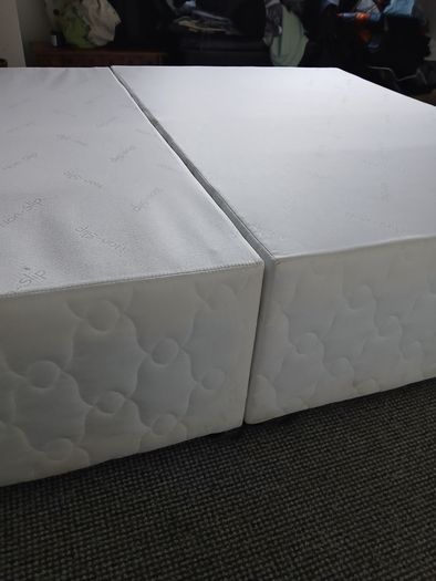 Double divan bed