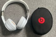 Beats Solo 3 Wireless Headphones by Dr.Dre Model A1796 White