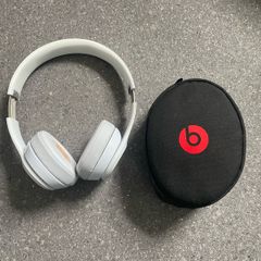 Beats Solo 3 Wireless Headphones by Dr.Dre Model A1796 White