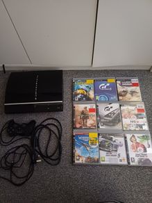 Sony PlayStation 3  + 9 Games + Controller