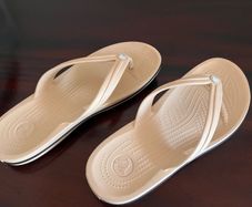 flip flop (crocs) - open to negotiate price