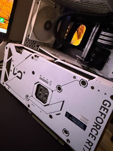 Asus Gforce RTX4070