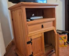 Pine Television Unit