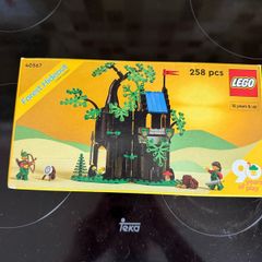 Lego Forest Hideout