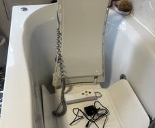 Drive Bellavita Classic White Bath Lift