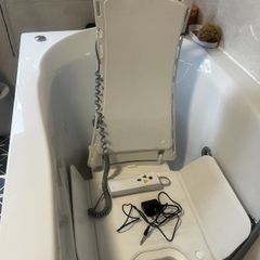 Drive Bellavita Classic White Bath Lift