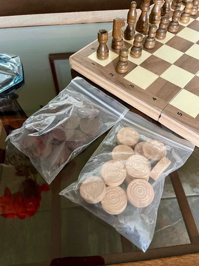 Vintage Style Marquetry Inlaid Folding Wooden Chess Checkers Draughts Pop Board Chess Pieces & Counters