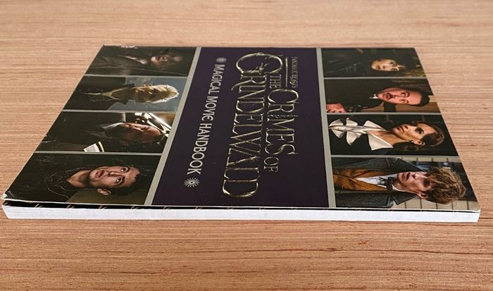 Fantastic Beasts: The Crimes of Grindelwald: Magical Movie Handbook