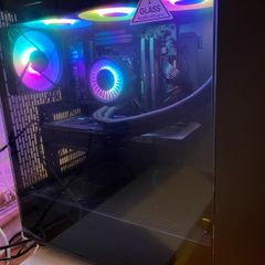 High End Gaming PC Ryzen 7 9800X3D + RTX 5070