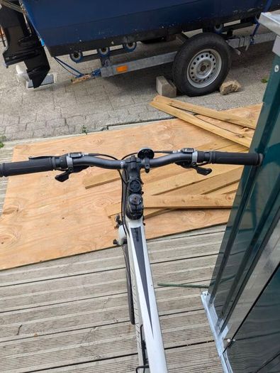 Giant Escape Mens Hybrid Bike (L)