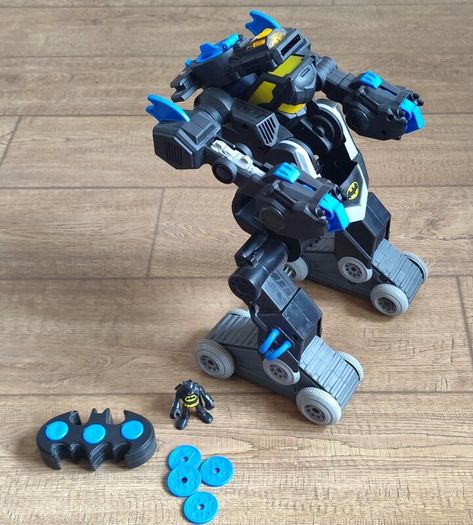IMAGINEXT Batman  RC Transforming BatBot Robot PlaySet