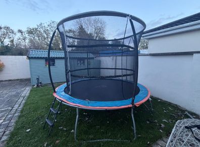 Trampoline