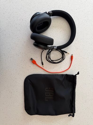 Noise Cancelling Headphones