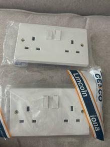 NEW Two Cesco Lincoln/Iona switched sockets