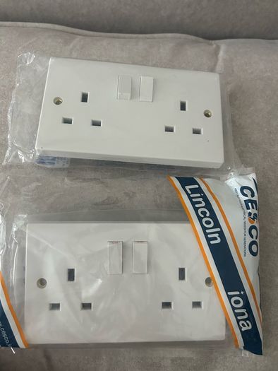 NEW Two Cesco Lincoln/Iona switched sockets