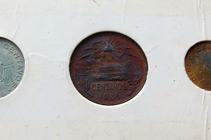 Mexico 1965 Set of 5 Coins Peso & Centavo Presentation Pack