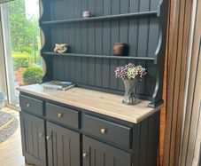 kitchen dresser / cabinet