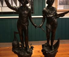 Sphelter figures of fishermen