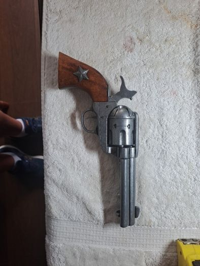 Colt 1873 Replica.