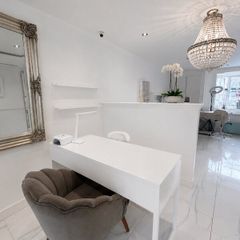 Nail station for rent in Malahide