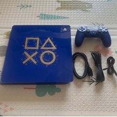 Playstation 4 Limited Edition Blue
